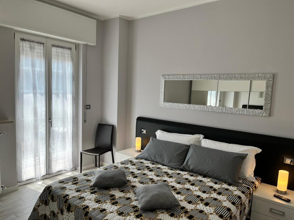 Residenza Al Sogno - On Lake Garda Cavaion Veronese Eksteriør billede